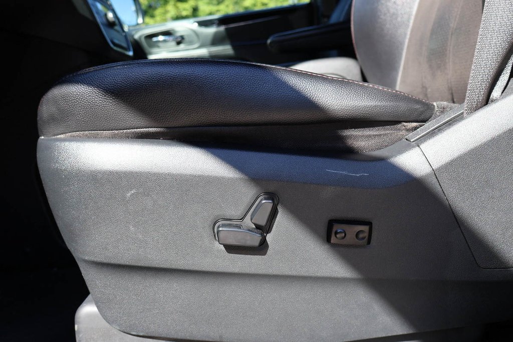 Chrysler GRAND CARAVAN PREMIUM PLUS + STOW N GO + 7 PASSAGERS 2020 à Terrebonne, Québec - 10 - w1024h768px