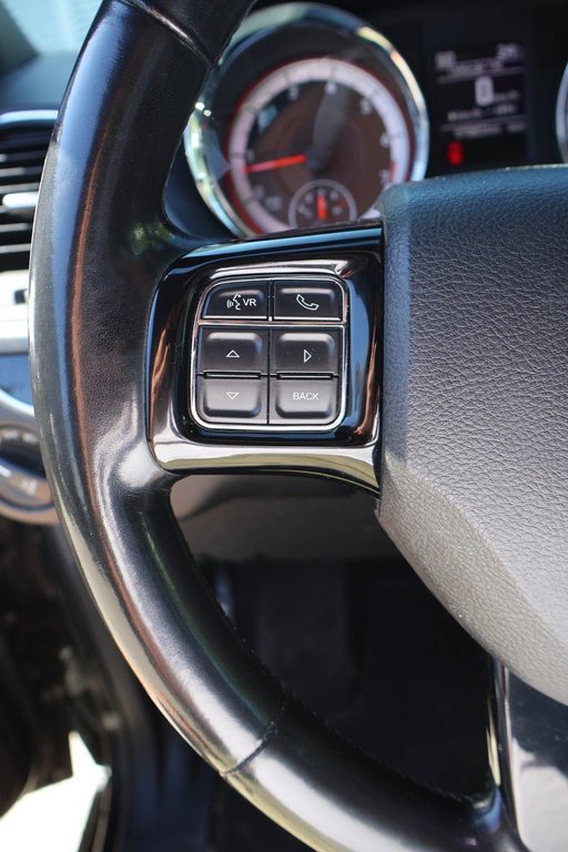 Chrysler GRAND CARAVAN PREMIUM PLUS + STOW N GO + 7 PASSAGERS 2020 à Terrebonne, Québec - 14 - w1024h768px