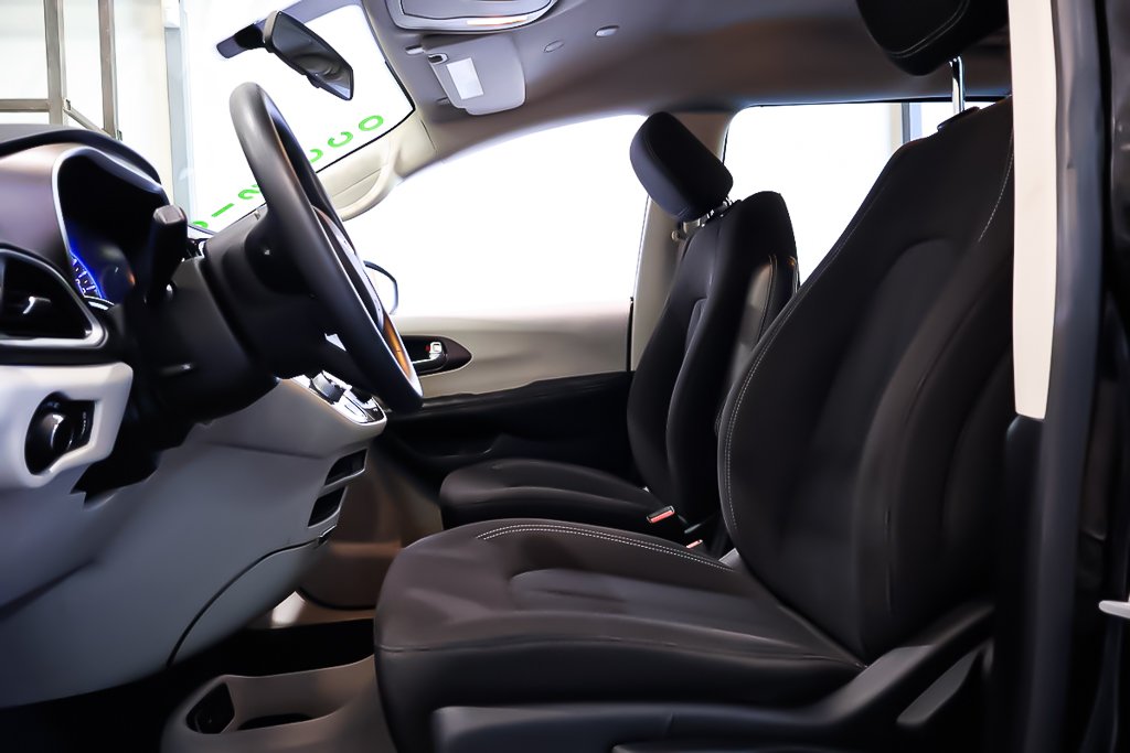 Chrysler Grand Caravan SE + CLIMATISATION 2021 à Terrebonne, Québec - 13 - w1024h768px