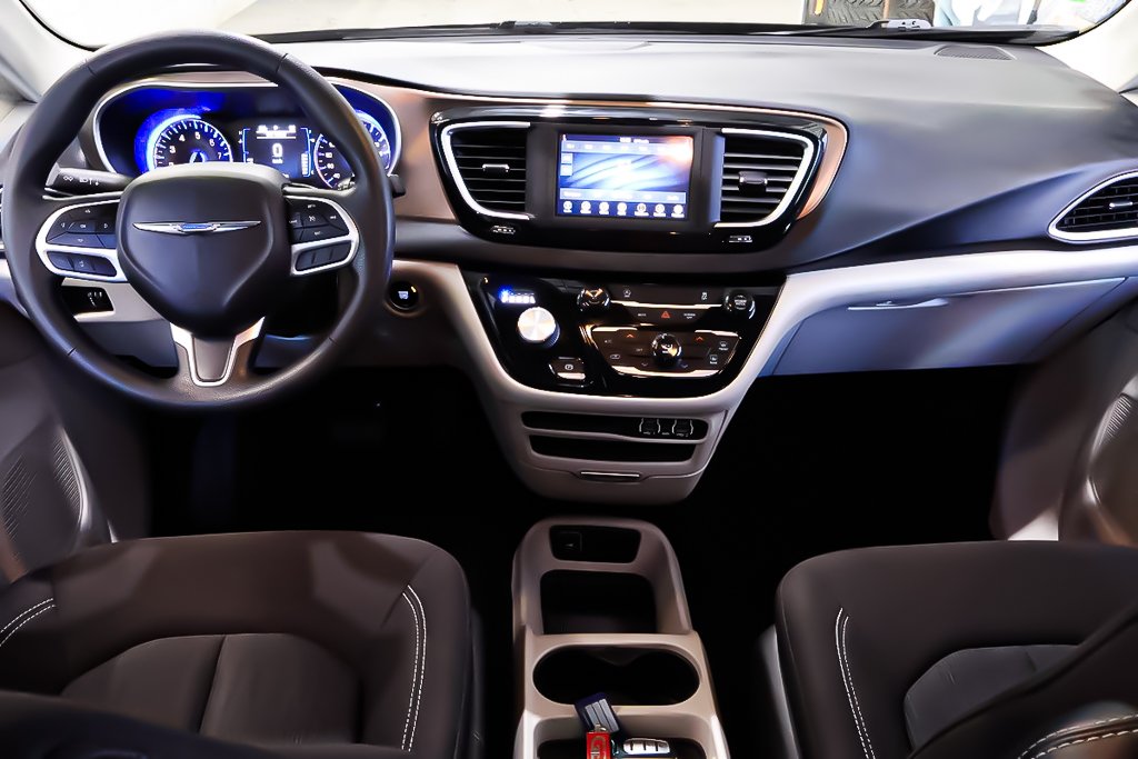 Chrysler Grand Caravan SE + CLIMATISATION 2021 à Terrebonne, Québec - 15 - w1024h768px