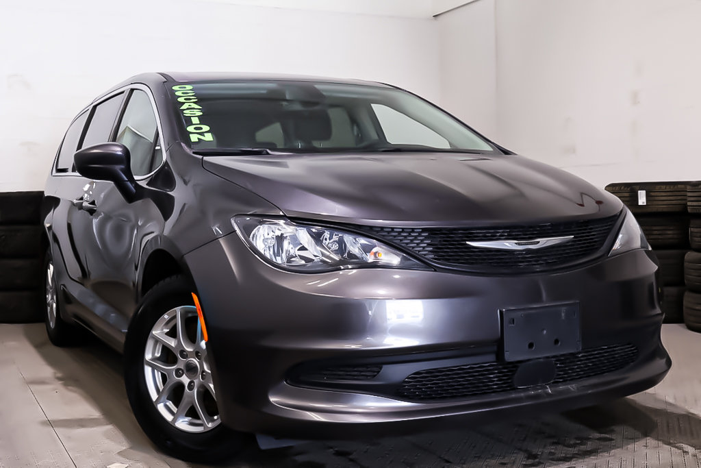 2022 Chrysler Grand Caravan SXT + 7 PASSAGERS + CARPLAY in Terrebonne, Quebec - 1 - w1024h768px