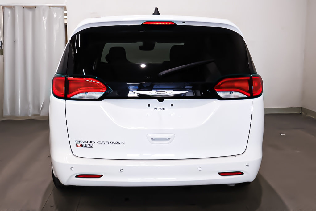 2024 Chrysler Grand Caravan SXT in Terrebonne, Quebec - 5 - w1024h768px