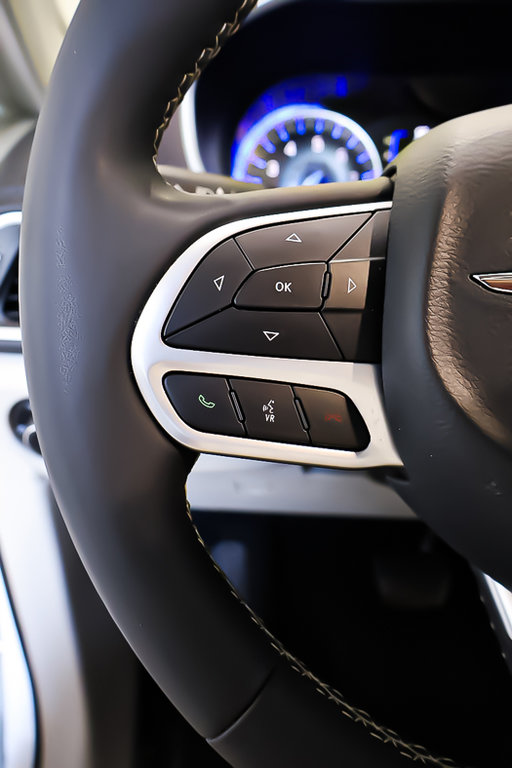 Chrysler Grand Caravan SXT + STOW N GO + CARPLAY 2024 à Terrebonne, Québec - 18 - w1024h768px
