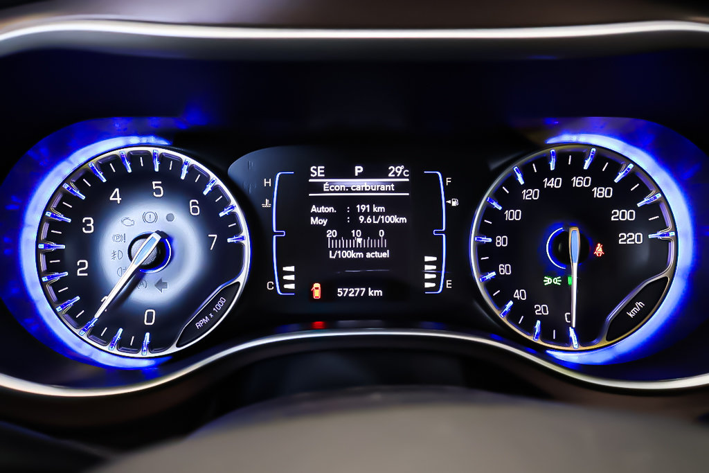 Chrysler Grand Caravan SXT + STOW N GO + CARPLAY 2024 à Terrebonne, Québec - 21 - w1024h768px