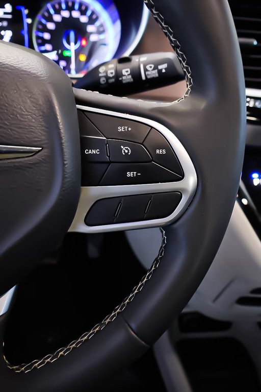 Chrysler GRAND CARAVAN SXT + DEMARREUR A DISTANCE + CARPLAY 2024 à Terrebonne, Québec - 19 - w1024h768px