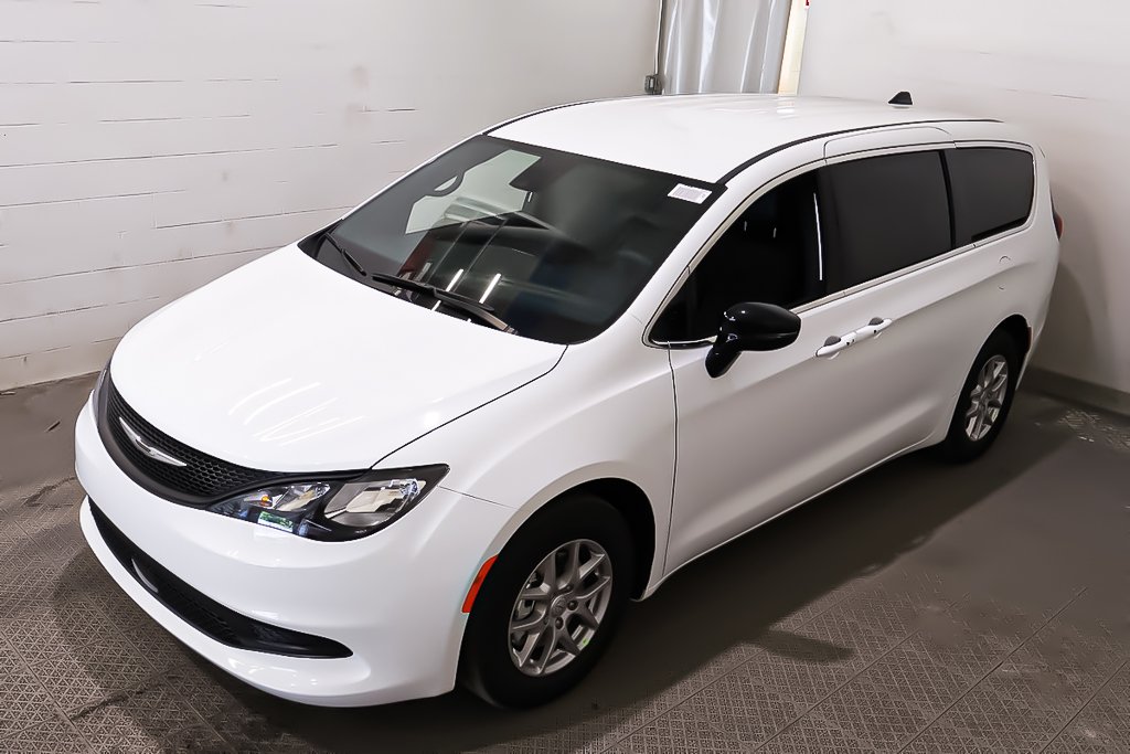 2026 Chrysler Grand Caravan SXT in Terrebonne, Quebec - 3 - w1024h768px