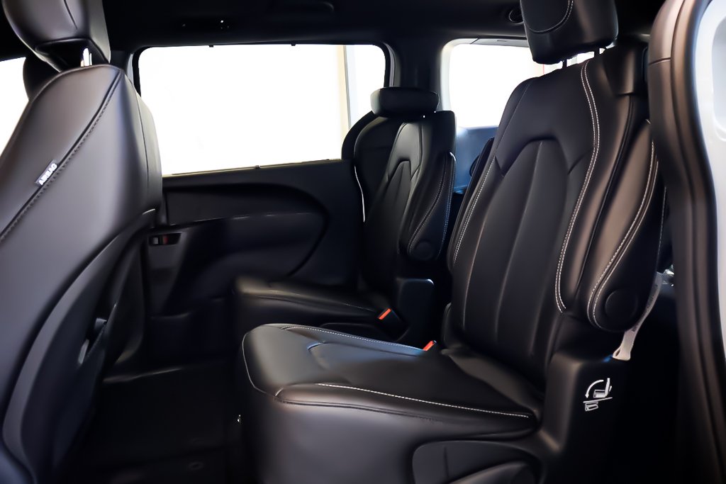Chrysler Grand Caravan SXT 2026 à Terrebonne, Québec - 22 - w1024h768px