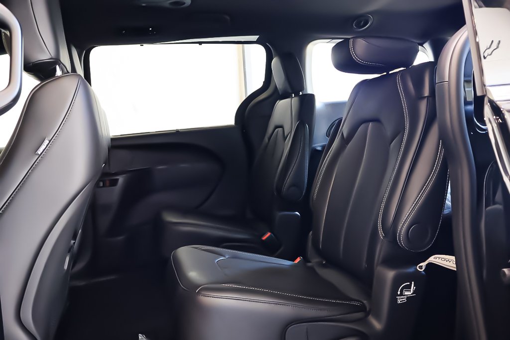 2026 Chrysler Grand Caravan SXT in Terrebonne, Quebec - 20 - w1024h768px