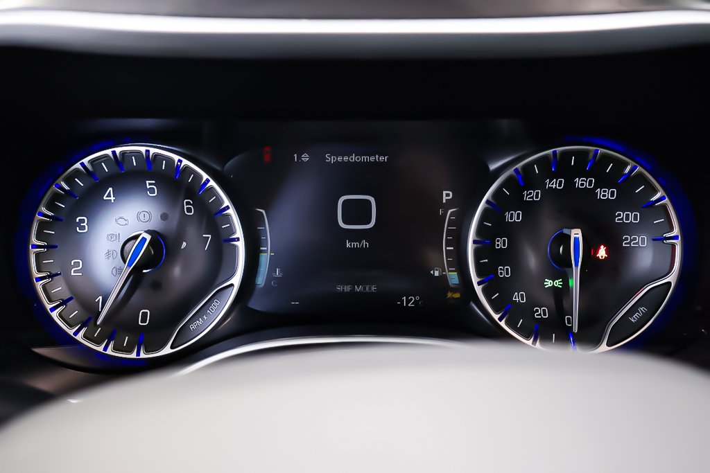 Chrysler Grand Caravan SXT 2026 à Terrebonne, Québec - 16 - w1024h768px