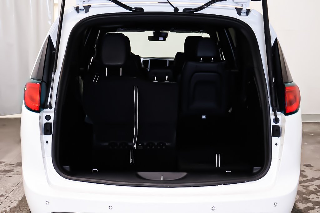Chrysler Grand Caravan SXT 2026 à Terrebonne, Québec - 6 - w1024h768px