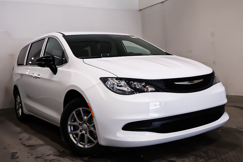 Chrysler Grand Caravan SXT 2026 à Terrebonne, Québec - 1 - w1024h768px