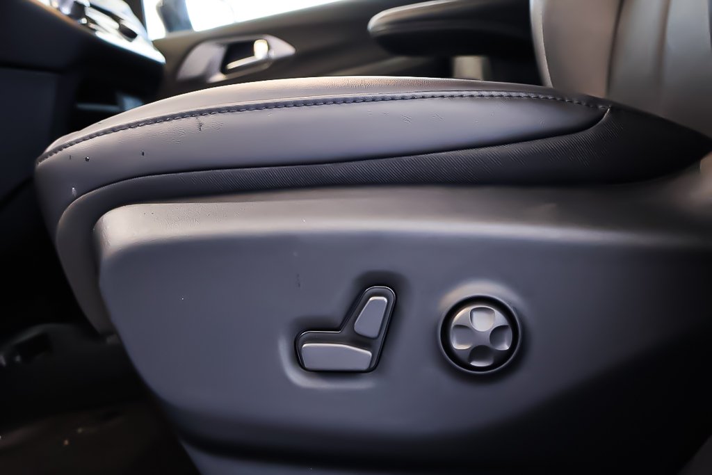 2026 Chrysler Grand Caravan SXT in Terrebonne, Quebec - 11 - w1024h768px