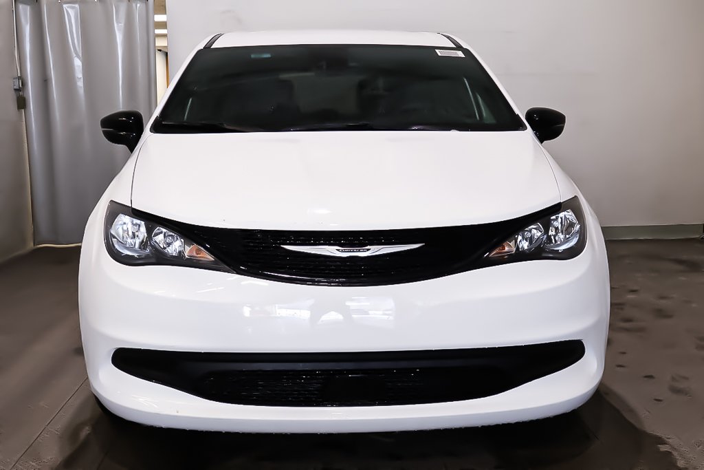 2026 Chrysler Grand Caravan SXT in Terrebonne, Quebec - 2 - w1024h768px