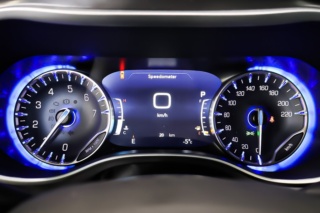 2026 Chrysler Grand Caravan SXT in Terrebonne, Quebec - 16 - w1024h768px