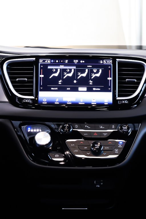 Chrysler Grand Caravan SXT 2026 à Terrebonne, Québec - 17 - w1024h768px