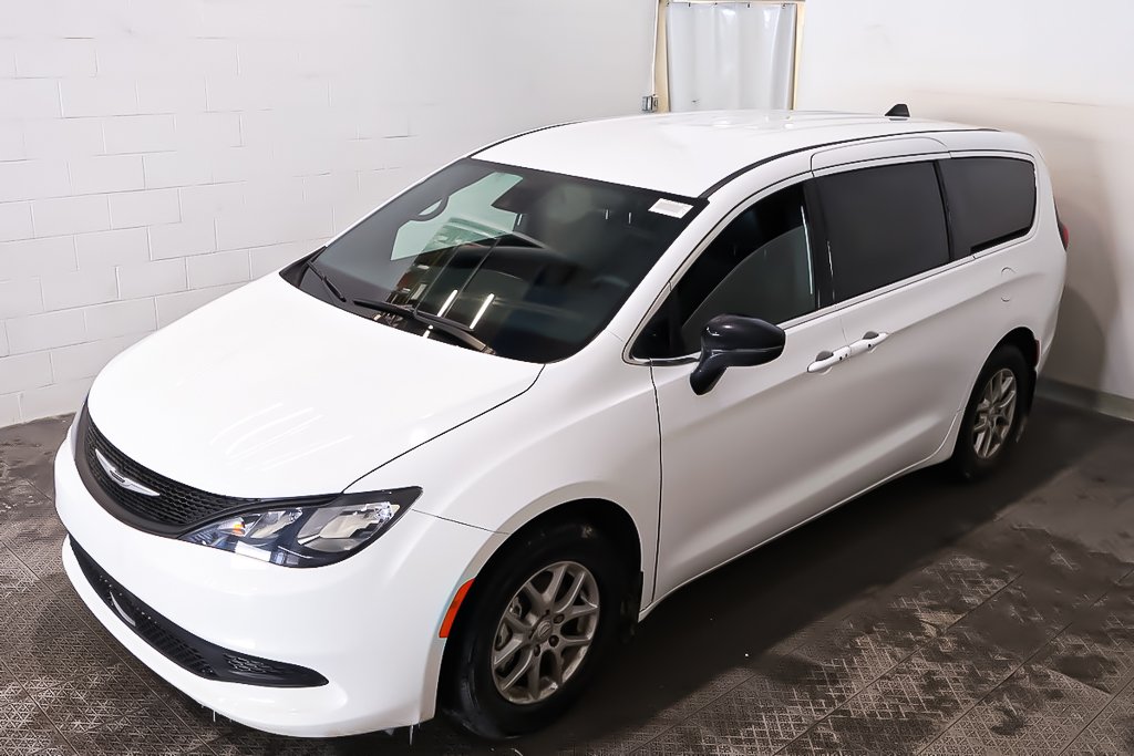 Chrysler Grand Caravan SXT 2026 à Terrebonne, Québec - 3 - w1024h768px