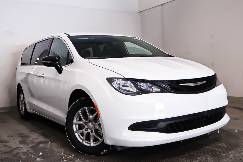 Chrysler Grand Caravan SXT 2026 à Terrebonne, Québec - 1 - w1024h768px