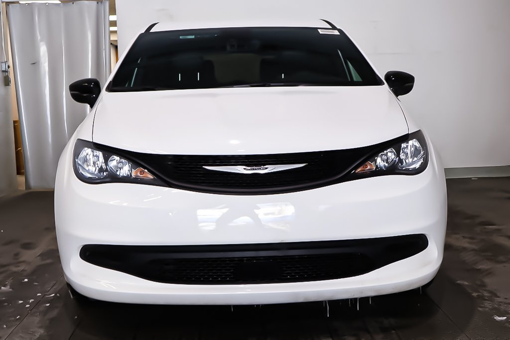 Chrysler Grand Caravan SXT 2026 à Terrebonne, Québec - 2 - w1024h768px