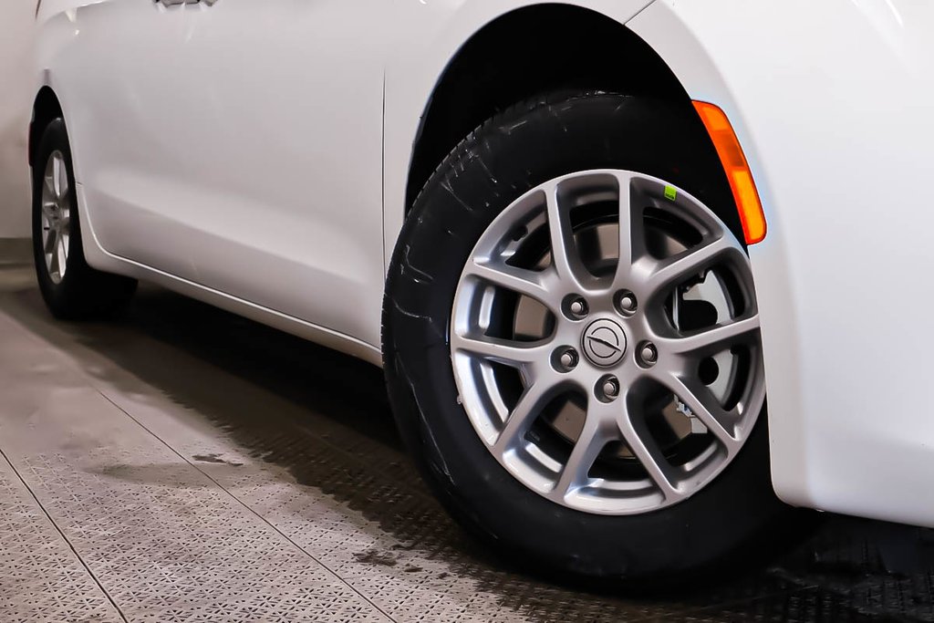 2026 Chrysler Grand Caravan SXT in Terrebonne, Quebec - 9 - w1024h768px