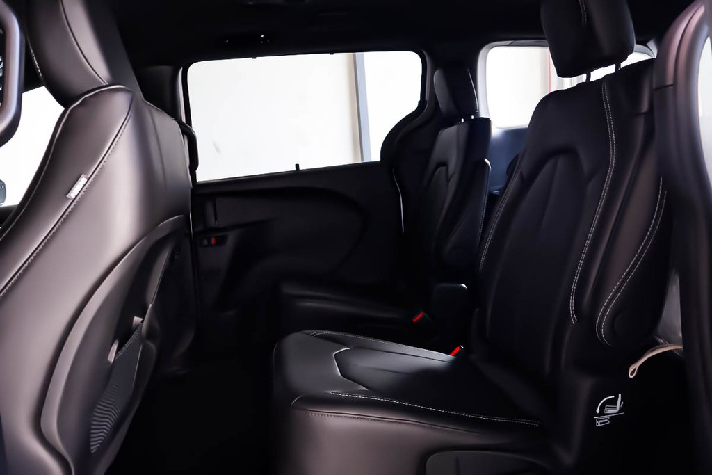 2026 Chrysler Grand Caravan SXT in Terrebonne, Quebec - 20 - w1024h768px