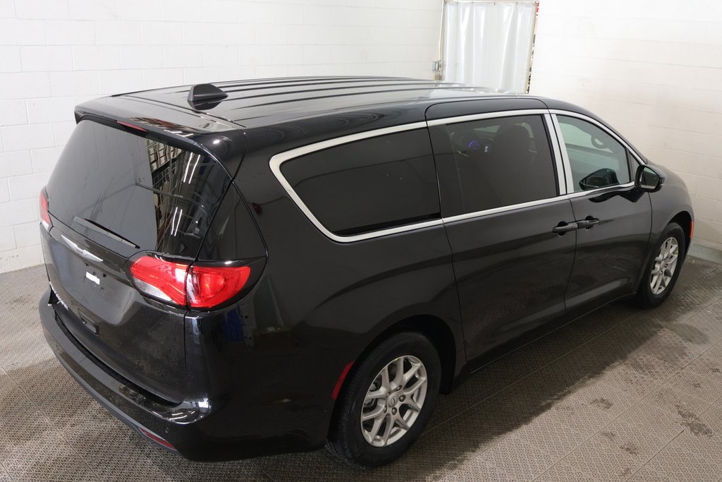 Chrysler Grand Caravan SXT 2026 à Terrebonne, Québec - 8 - w1024h768px