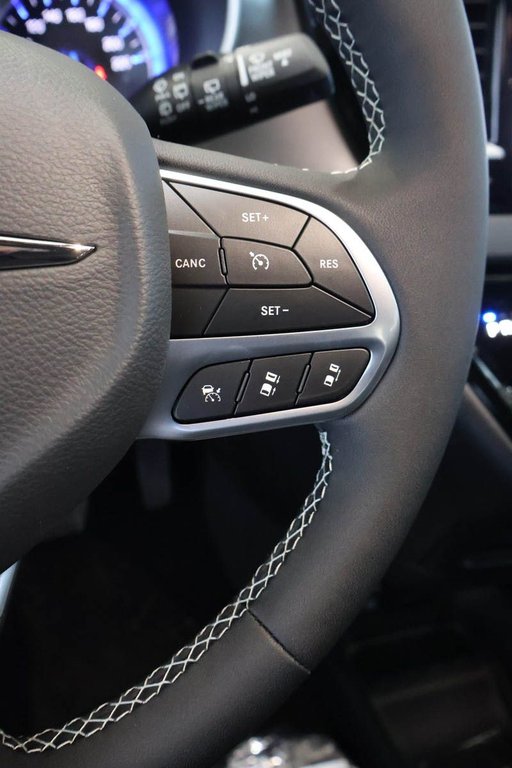 Chrysler Grand Caravan SXT 2026 à Terrebonne, Québec - 15 - w1024h768px