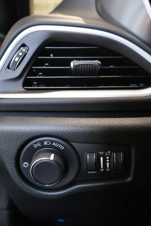 Chrysler Grand Caravan SXT 2026 à Terrebonne, Québec - 20 - w1024h768px