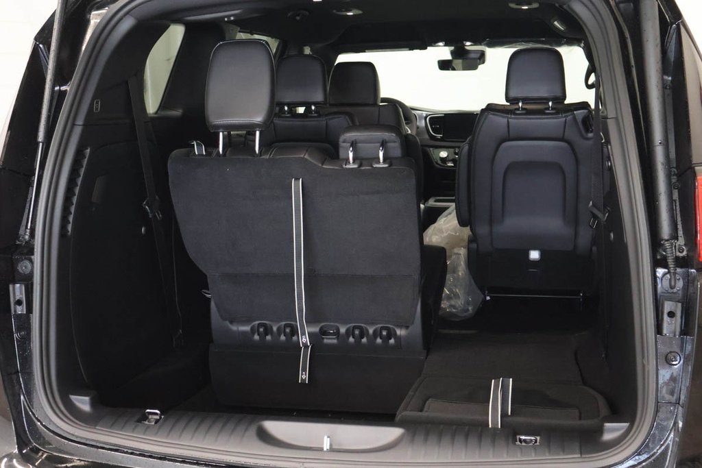 Chrysler Grand Caravan SXT 2026 à Terrebonne, Québec - 7 - w1024h768px