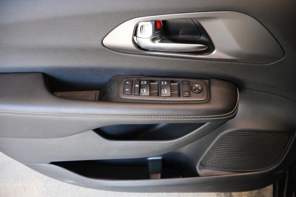 Chrysler Grand Caravan SXT 2026 à Terrebonne, Québec - 21 - w1024h768px