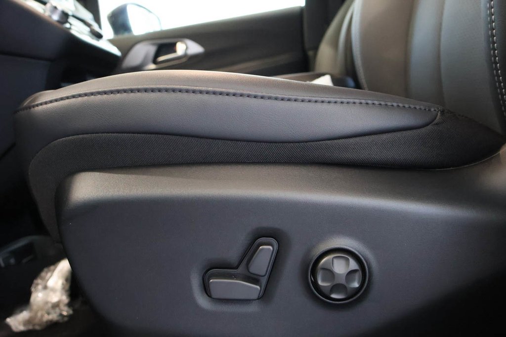 Chrysler Grand Caravan SXT 2026 à Terrebonne, Québec - 11 - w1024h768px