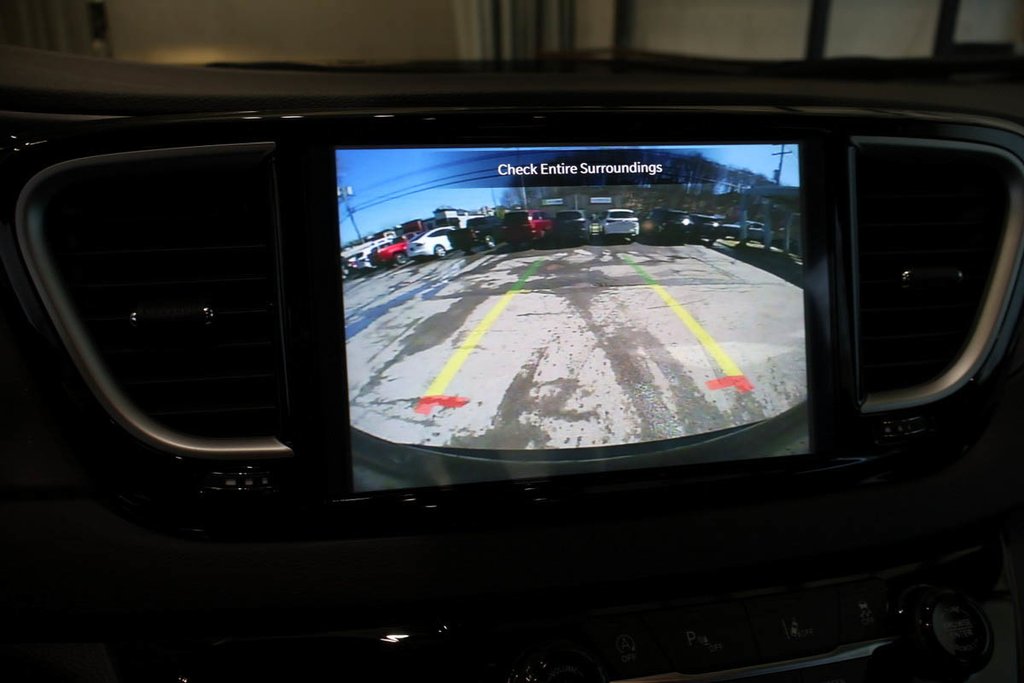 Chrysler Grand Caravan SXT 2026 à Terrebonne, Québec - 18 - w1024h768px