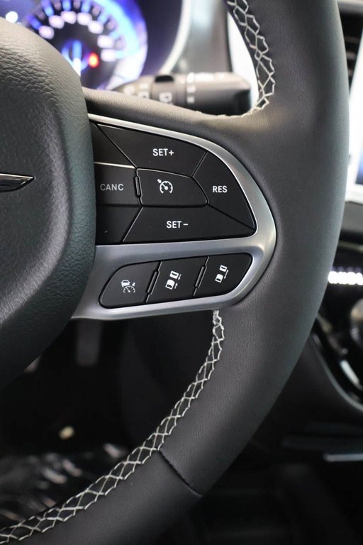 Chrysler Grand Caravan SXT 2026 à Terrebonne, Québec - 15 - w1024h768px