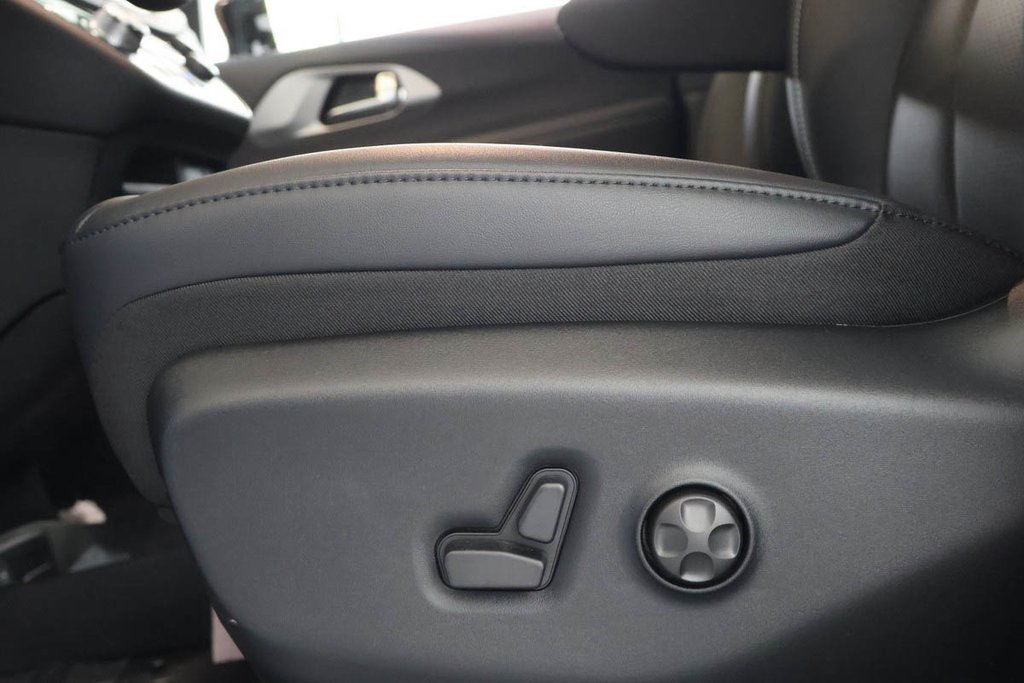 Chrysler Grand Caravan SXT 2027 à Terrebonne, Québec - 11 - w1024h768px