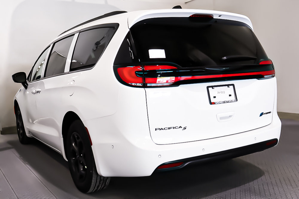 2024 Chrysler Pacifica Hybrid PREMIUM S APPEARANCE in Terrebonne, Quebec - 5 - w1024h768px