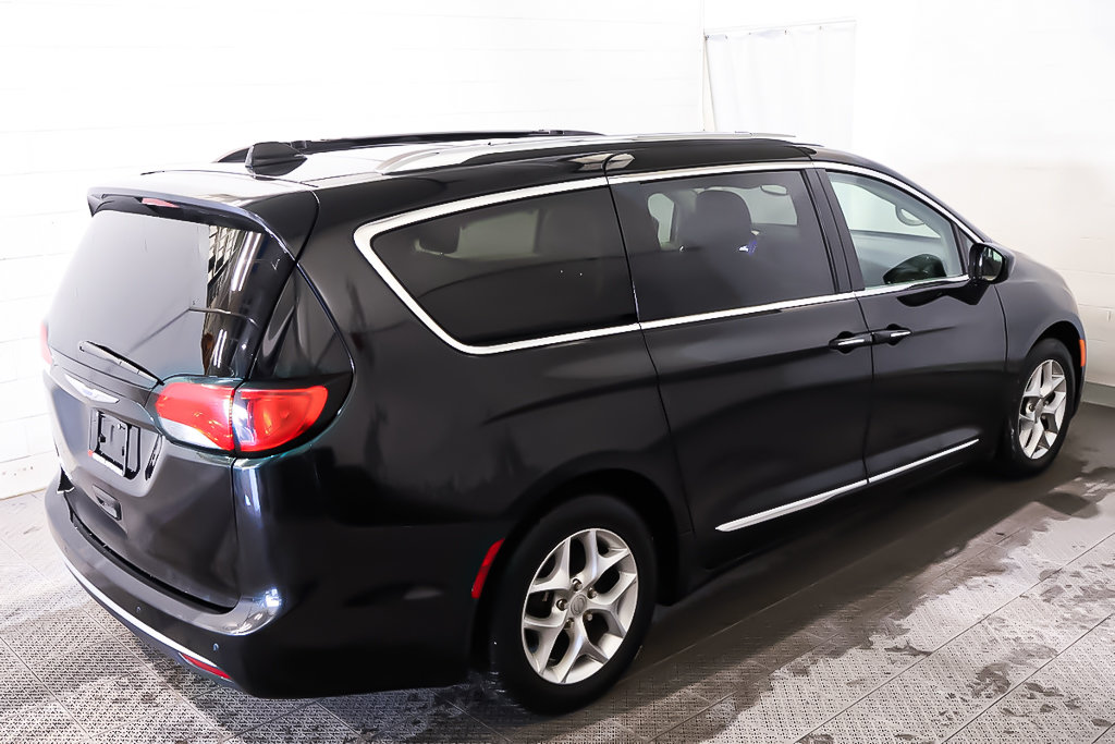 Chrysler Pacifica TOURING-L PLUS + ENS CINEMA + TOIT OUVRANT PANO 2018 à Terrebonne, Québec - 10 - w1024h768px