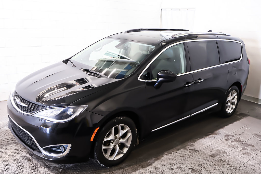 Chrysler Pacifica TOURING-L PLUS + ENS CINEMA + TOIT OUVRANT PANO 2018 à Terrebonne, Québec - 3 - w1024h768px