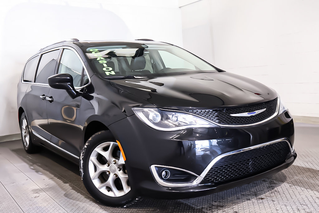 Chrysler Pacifica TOURING-L PLUS + ENS CINEMA + TOIT OUVRANT PANO 2018 à Terrebonne, Québec - 1 - w1024h768px