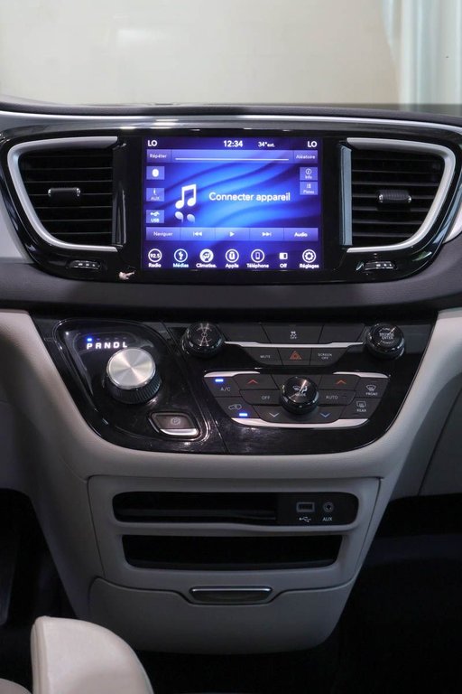 Chrysler Pacifica TOURING PLUS + HYBRIDE BRANCHABLE 2018 à Terrebonne, Québec - 22 - w1024h768px
