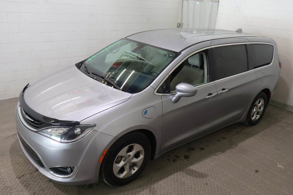 Chrysler Pacifica TOURING PLUS + HYBRIDE BRANCHABLE 2018 à Terrebonne, Québec - 3 - w1024h768px
