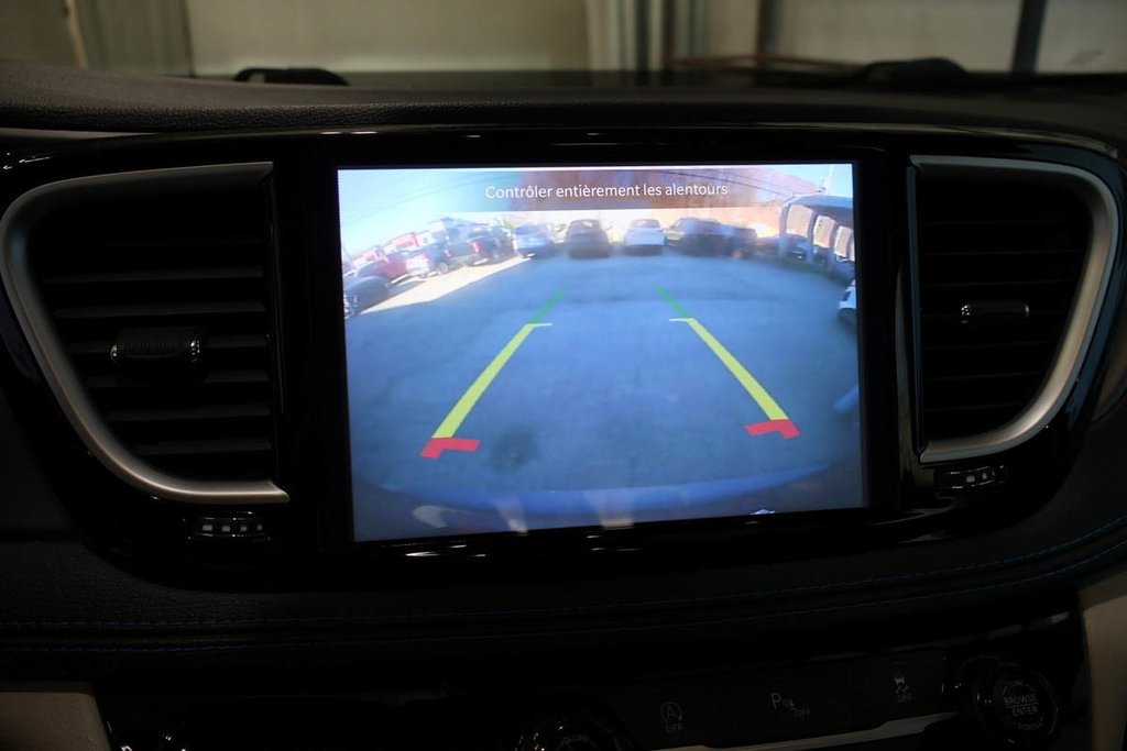 Chrysler Pacifica TOURING-L + 7 PASSAGERS + CUIR 2021 à Terrebonne, Québec - 18 - w1024h768px