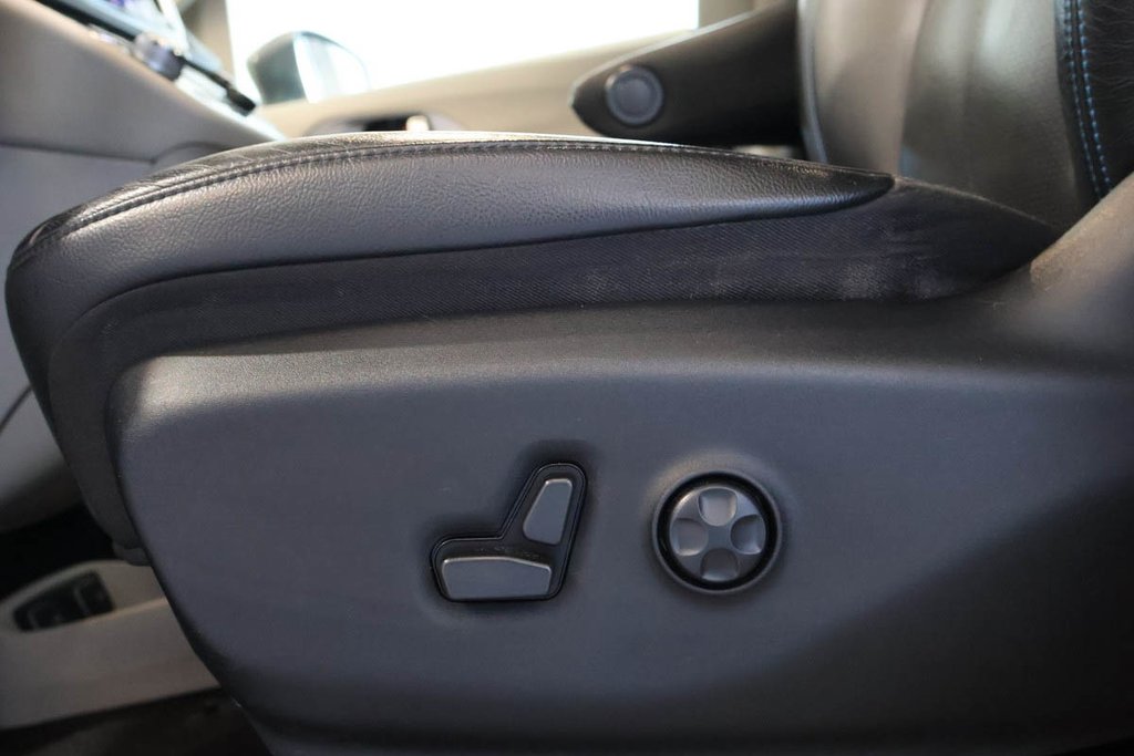 Chrysler Pacifica TOURING-L + 7 PASSAGERS + CUIR 2021 à Terrebonne, Québec - 11 - w1024h768px