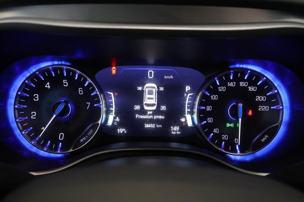 2023 Chrysler PACIFICA TOURING + 7 PASSAGERS in Terrebonne, Quebec - 21 - w1024h768px