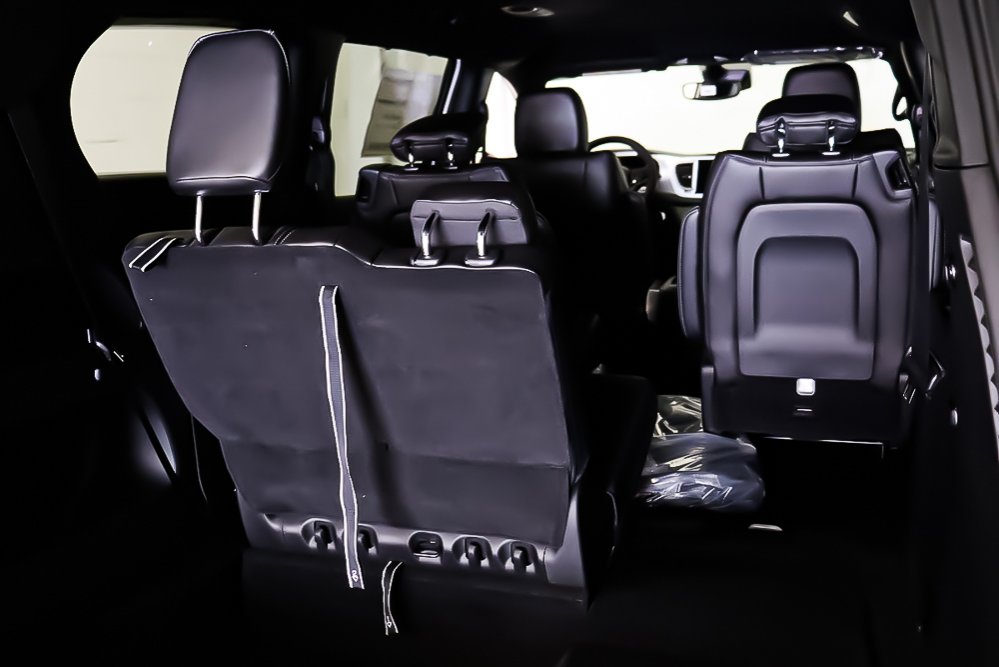 2023 Chrysler PACIFICA TOURING + 7 PASSAGERS in Terrebonne, Quebec - 7 - w1024h768px