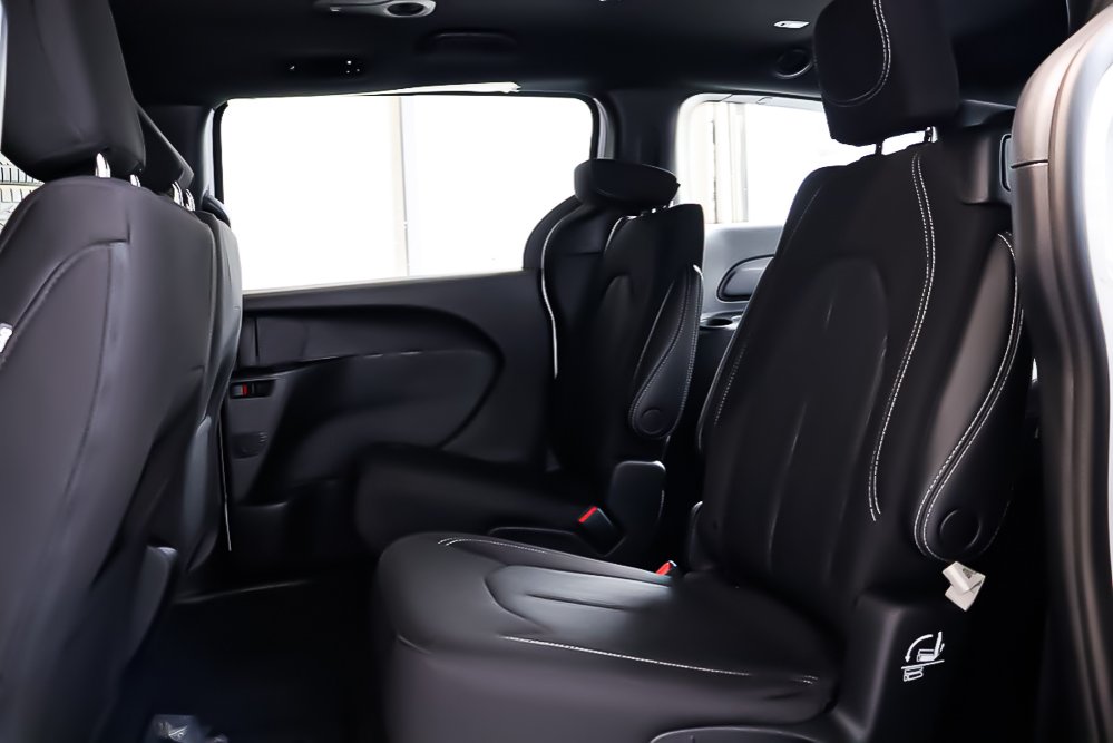 Chrysler Pacifica TOURING 2023 à Pointe-Aux-Trembles, Québec - 22 - w1024h768px