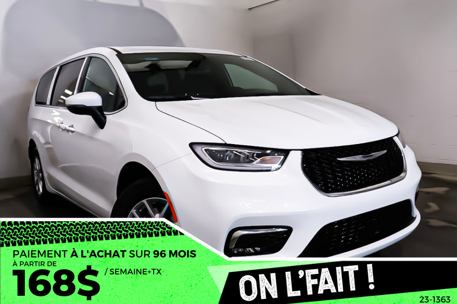 Chrysler Pacifica TOURING 2023 à Pointe-Aux-Trembles, Québec - 1 - w1024h768px
