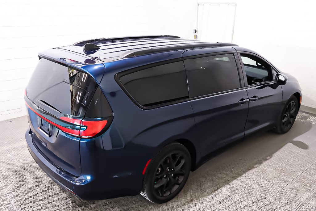 2023 Chrysler Pacifica TOURING L + ALLURE S + 7 PASSAGERS in Terrebonne, Quebec - 10 - w1024h768px