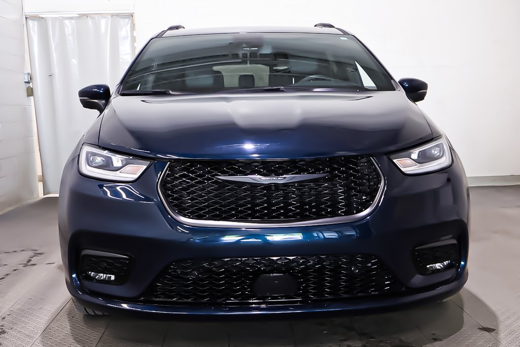 2023 Chrysler Pacifica TOURING L + ALLURE S + 7 PASSAGERS in Terrebonne, Quebec - 2 - w1024h768px