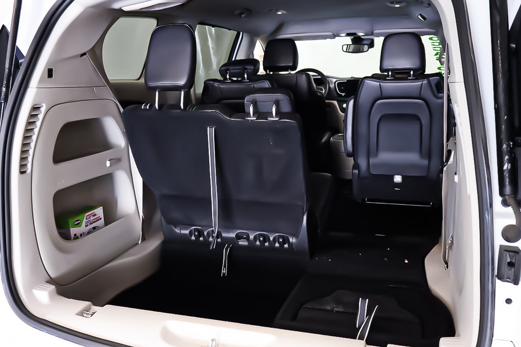 2023 Chrysler Pacifica TOURING L + AWD + STOW N GO in Terrebonne, Quebec - 9 - w1024h768px
