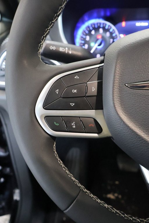 Chrysler Pacifica SELECT + 7 PASSAGERS 2025 à Terrebonne, Québec - 18 - w1024h768px