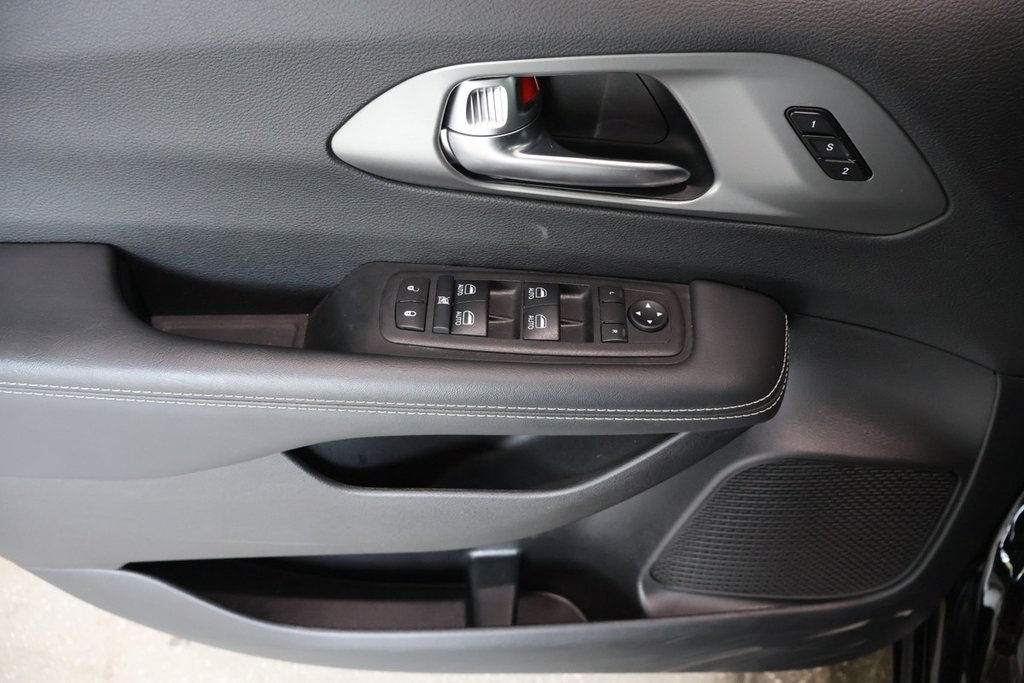 Chrysler Pacifica SELECT + 7 PASSAGERS 2025 à Terrebonne, Québec - 27 - w1024h768px